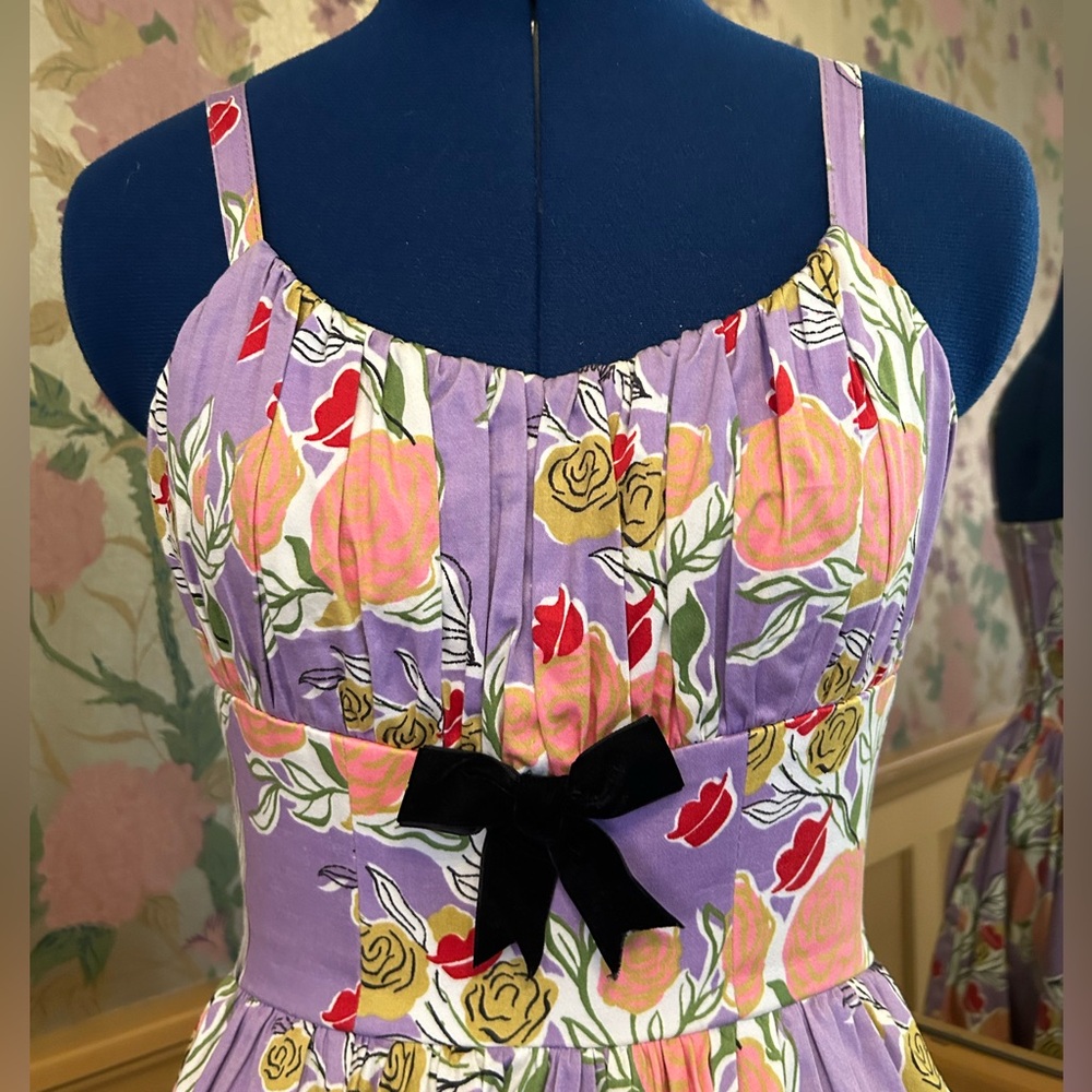 Pinup Couture Mary Blair Purple Lips and Roses Ella Dress XS - Picture 2 of 4